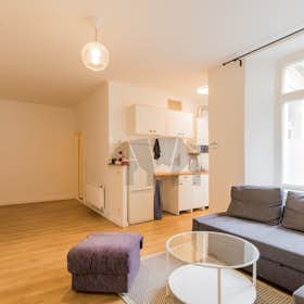 Apartment for rent for €1,750 per month in Berlin, Müggelstraße