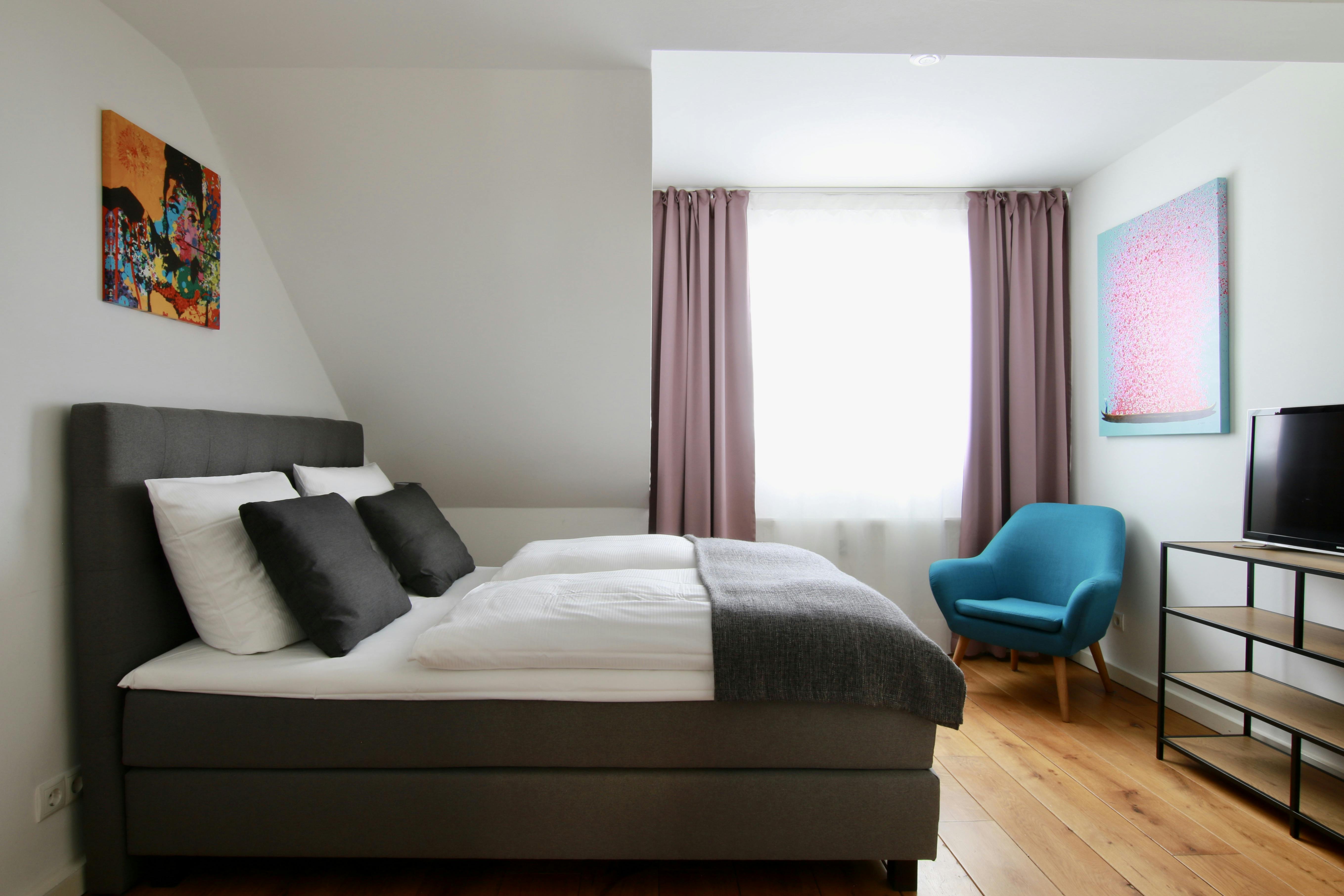 Studio te huur voor € 1.490 per maand in Köln, Limburger Straße