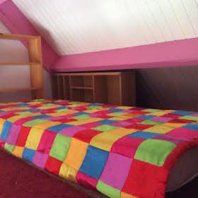 Private room for rent for €750 per month in Capelle aan den IJssel, Haagwinde