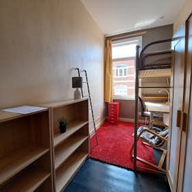 Private room for rent for €625 per month in Etterbeek, Rue de Haerne