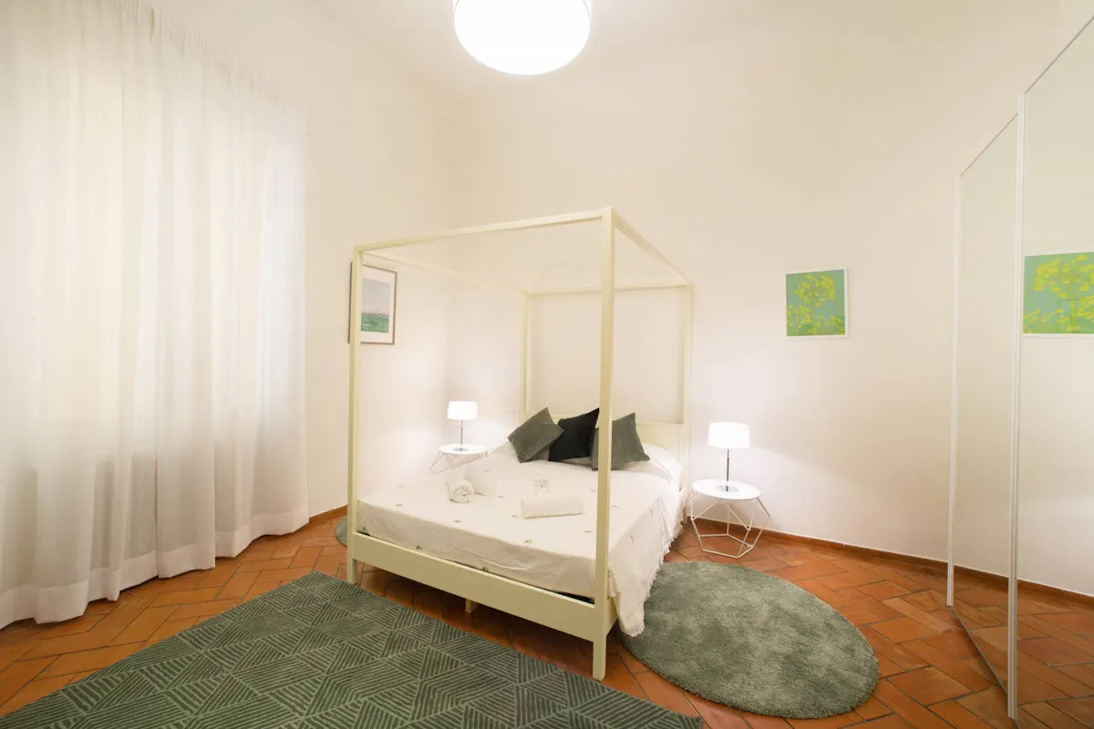 2-Bedroom Apartment in Borgo Santi Apostoli, Florence (741941) ROOM