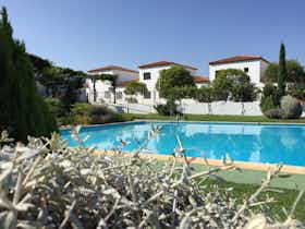公寓 正在以 €690 的月租出租，其位于 Zafra, Carretera Badajoz-Granada