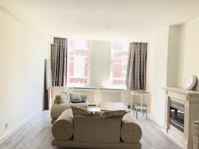 Appartement à louer pour 1 300 €/mois à The Hague, Newtonstraat