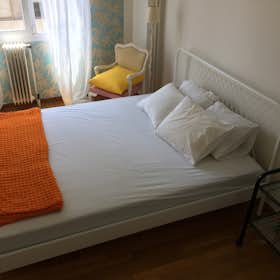 Private room for rent for €370 per month in Athens, Acharnon