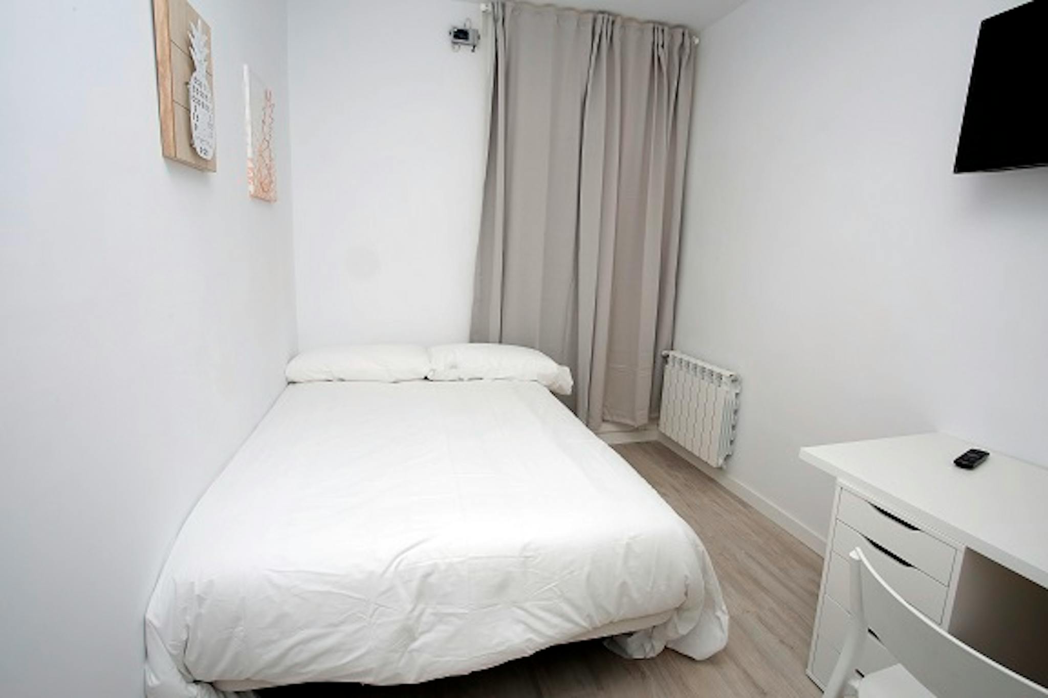 Calle del Arenal, Madrid preview