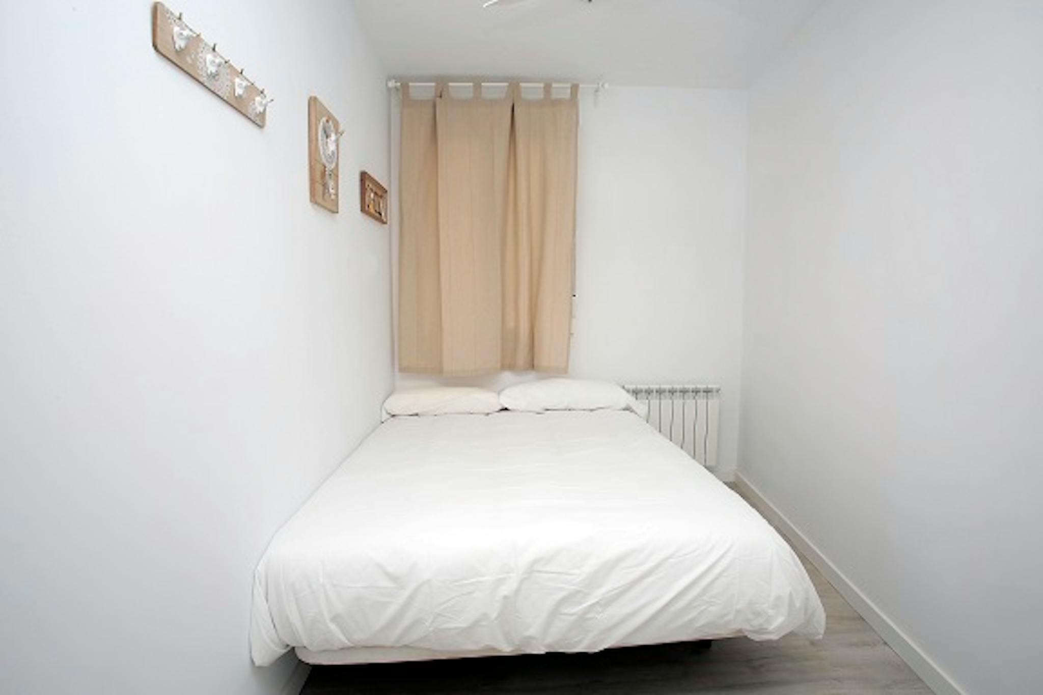 Calle del Arenal, Madrid preview