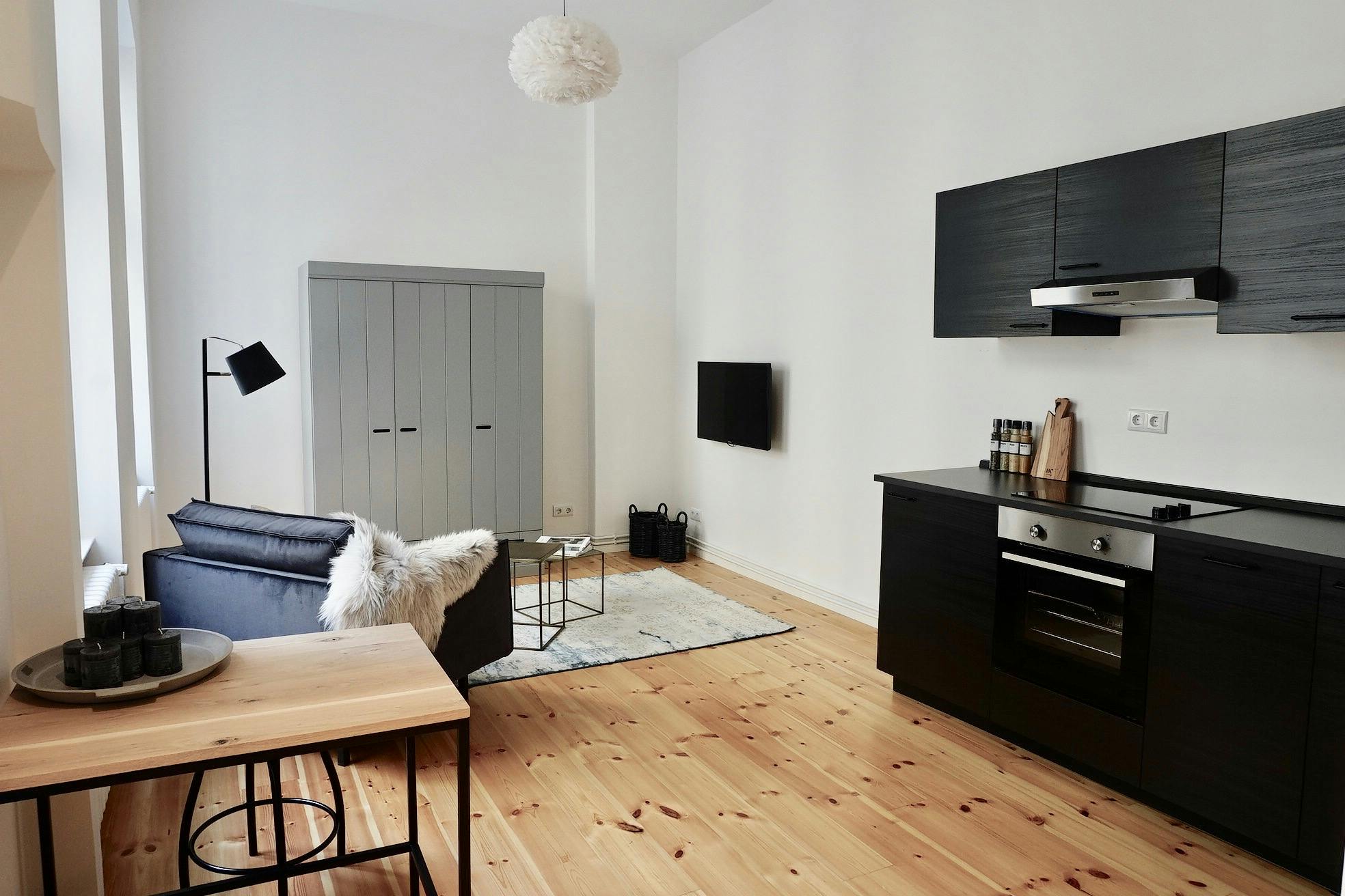 Eisenacher Straße, Berlin preview