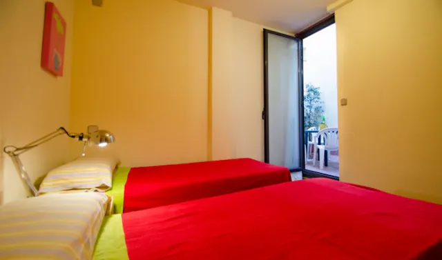 2-Bedroom Apartment in Carrer de la Mare de Déu del Coll, Barcelona (746172) room image 2