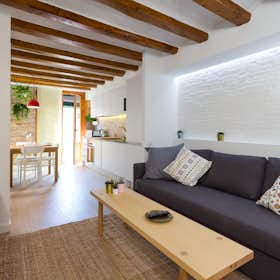 Apartment for rent for €1,500 per month in Barcelona, Carrer de Sant Pacià