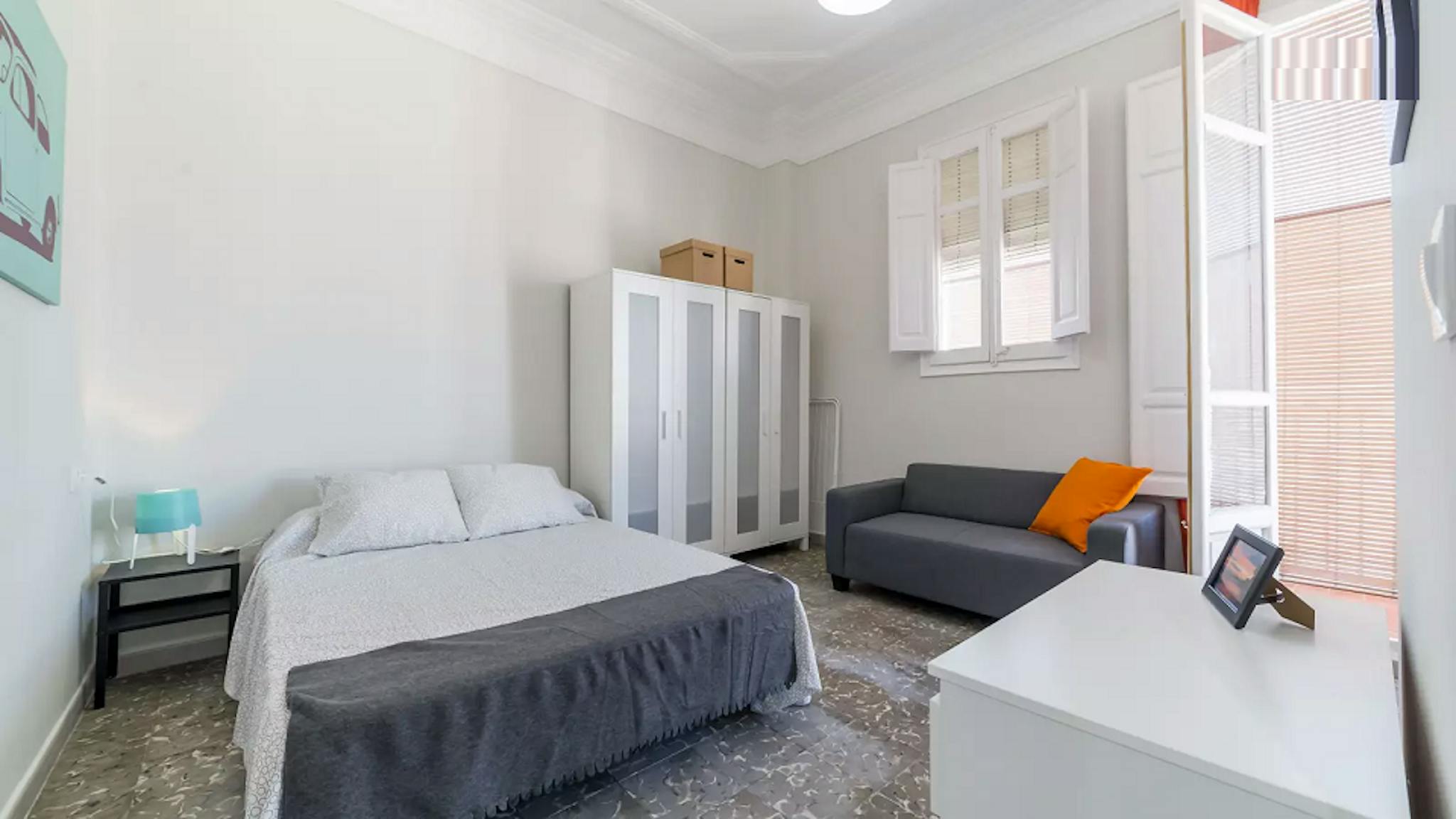 Carrer Almirall Cadarso, Valencia preview