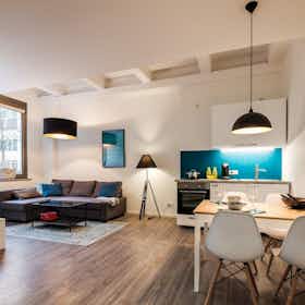 Apartamento para alugar por € 2.945 por mês em Munich, Fritz-Erler-Straße