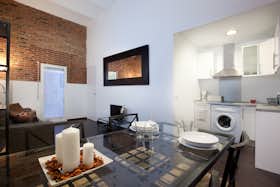 Apartament de închiriat pentru 1.500 EUR pe lună în Barcelona, Carrer de Sicília