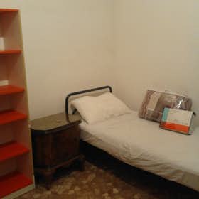 Private room for rent for €649 per month in Bologna, Via Carlo Francesco Dotti