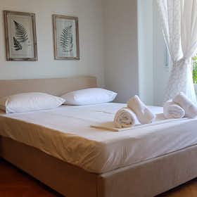 Private room for rent for €400 per month in Athens, Ioulianou