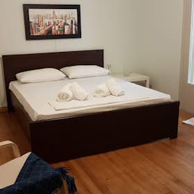 Private room for rent for €389 per month in Athens, Ioulianou