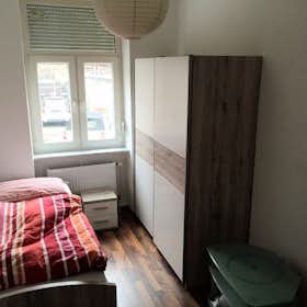 WG-Zimmer for rent for 650 € per month in Offenbach, Austraße