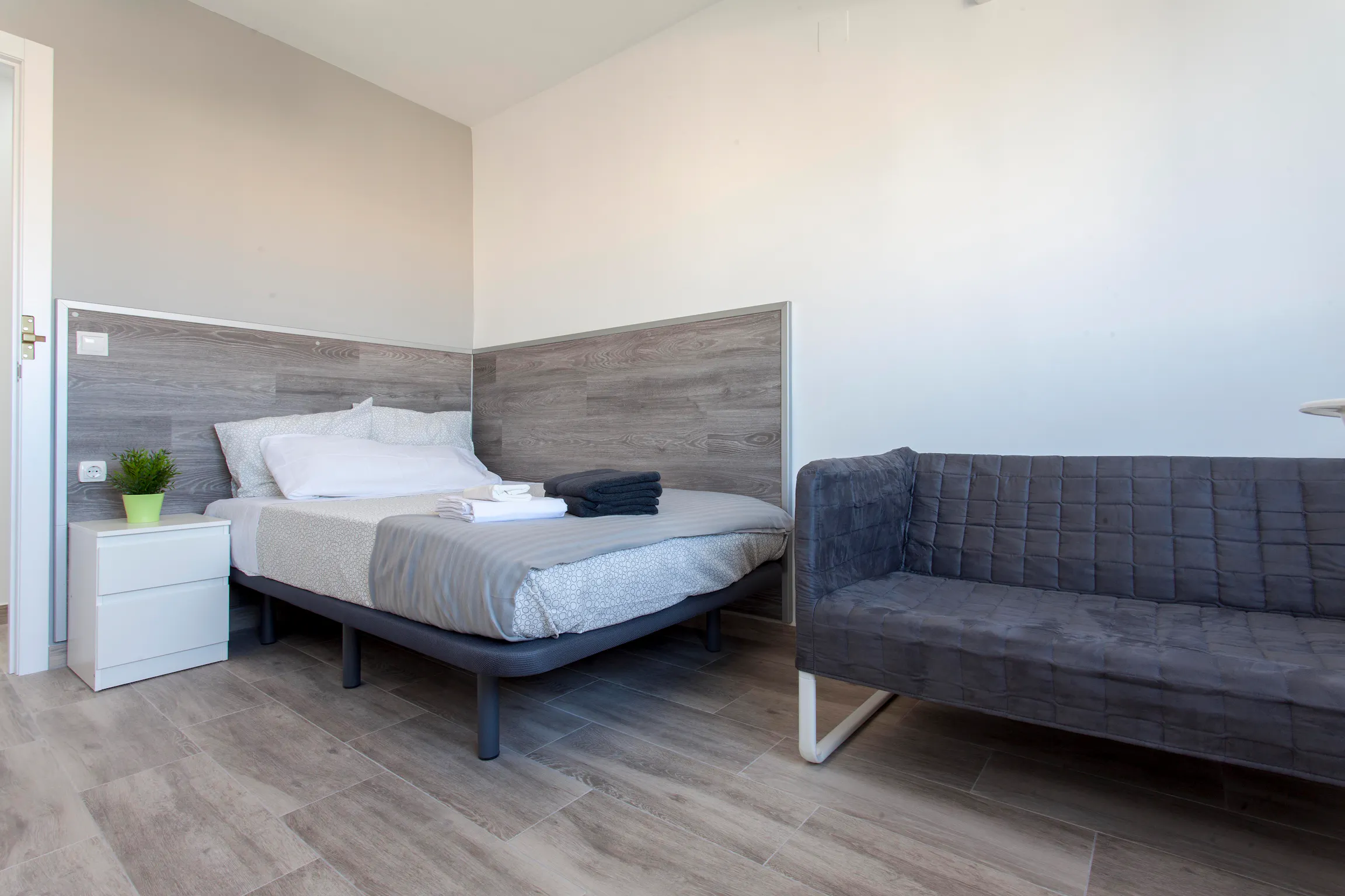 Private room in Carrer de Fra Pere Vives, Valencia (750327) ROOM 3