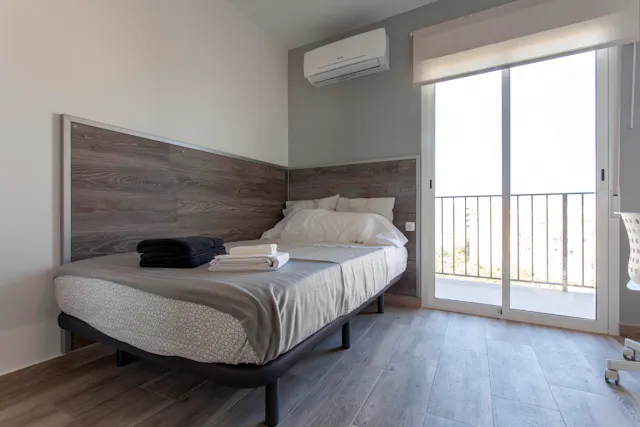 Private room in Carrer de Fra Pere Vives, Valencia (750329) room image 1