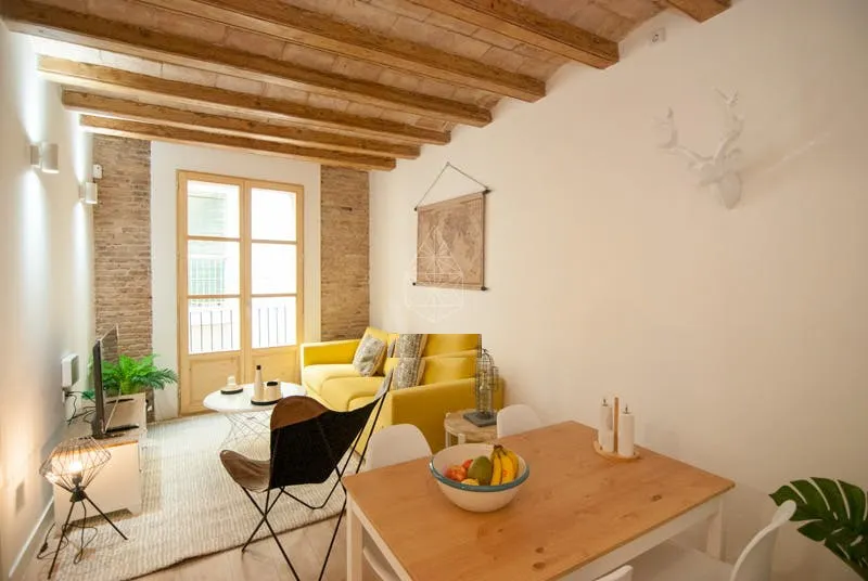 2-Bedroom Apartment in Carrer de les Carretes, Barcelona (751584) ROOM