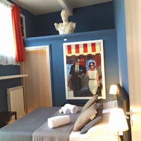 Private room for rent for €780 per month in Florence, Via San Zanobi