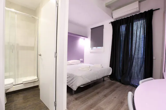 Private room in Carrer de Picalquers, Barcelona (760865) room image 1