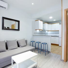 Apartment for rent for €1,560 per month in Barcelona, Carrer de Blasco de Garay