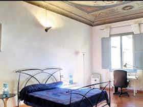 Apartment for rent for €1,280 per month in Florence, Via dei Serragli