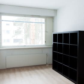 Private room for rent for €490 per month in Helsinki, Neulapadontie