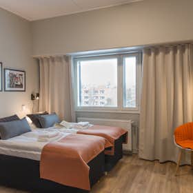 Private room for rent for €2,000 per month in Espoo, Borrargatan