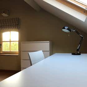 Private room for rent for €350 per month in Ternat, Dokter E. de Croesstraat