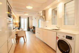 Apartment for rent for €1,500 per month in Barcelona, Carrer d'Aragó