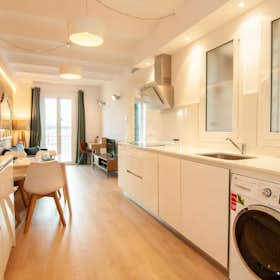 公寓 正在以 €1,500 的月租出租，其位于 Barcelona, Carrer d'Aragó