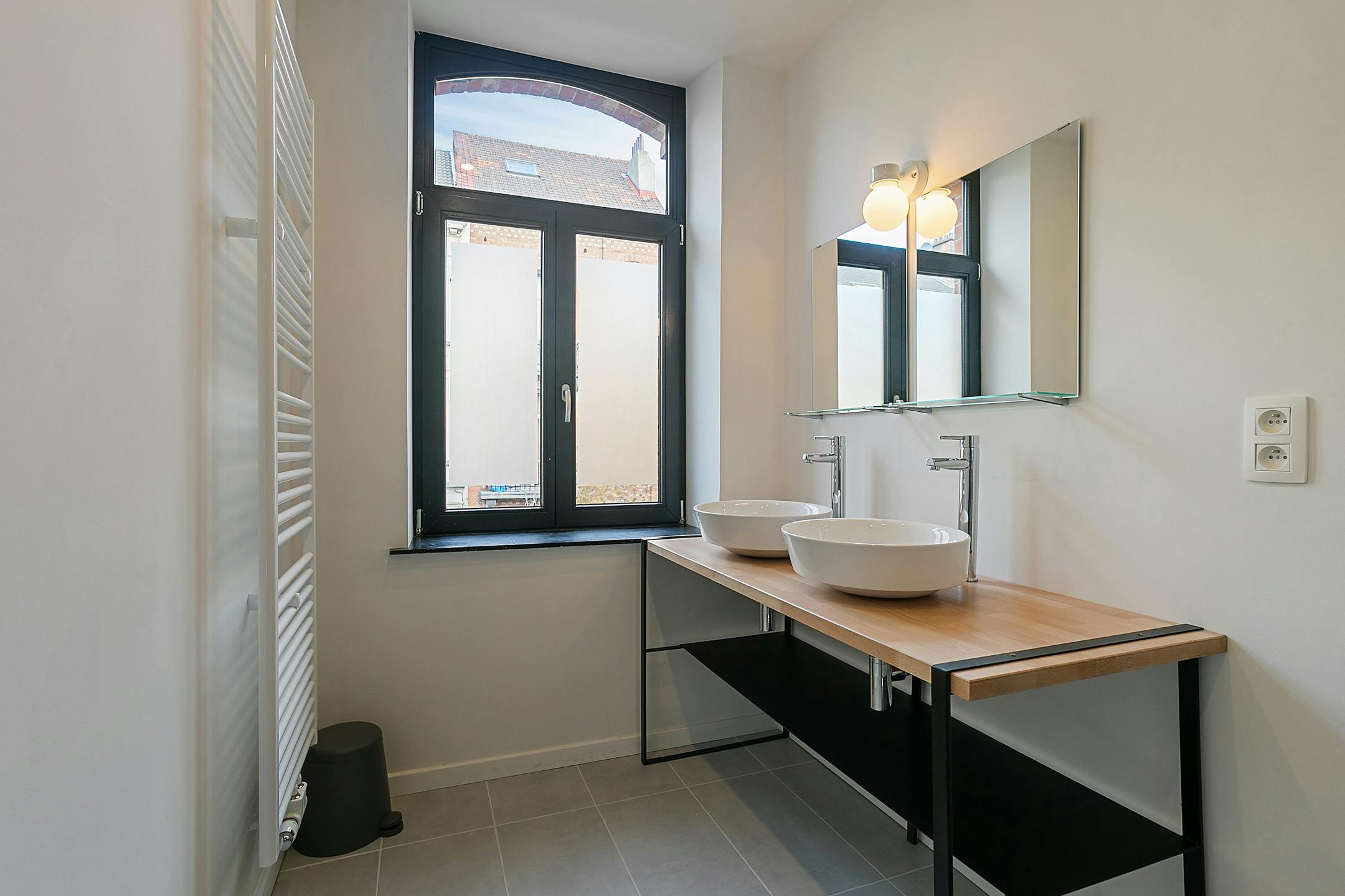 preview gallery tile