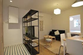 Wohnung zu mieten für 1.300 € pro Monat in L'Hospitalet de Llobregat, Carrer de Mas