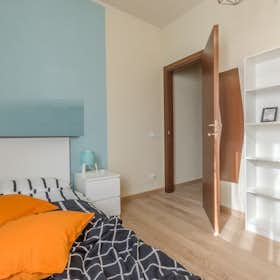 Private room for rent for €580 per month in Pisa, Via Giuseppe Mazzini