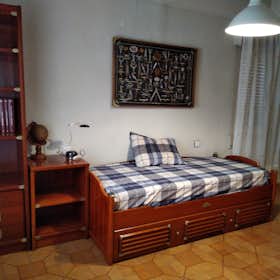 Private room for rent for €350 per month in Murcia, Calle Mariano Ruiz Funes