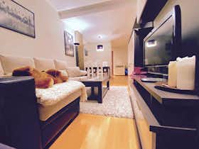 Appartement te huur voor € 1.290 per maand in Getafe, Calle José María Peridis