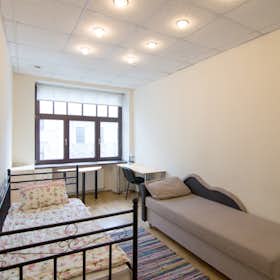 Отдельная комната сдается в аренду за 300 € в месяц в Riga, Marijas iela