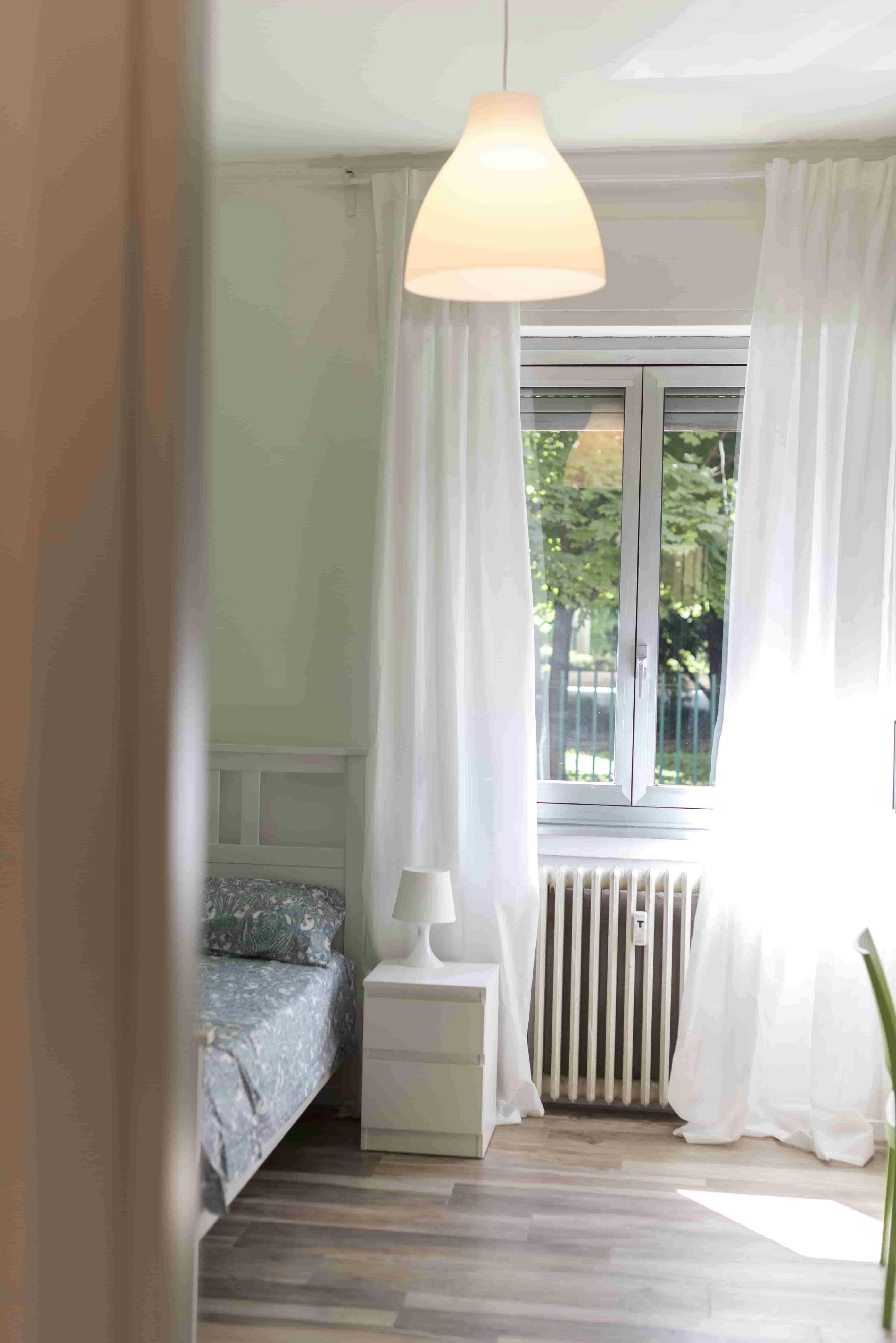 Double room Sesto San Giovanni, 1 bed, 17m² — photo 9
