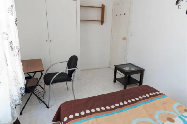 Private room in Paseo Perales, Madrid (780408) room image 27