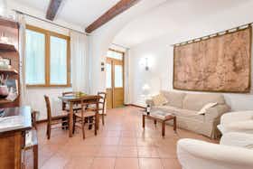 Mieszkanie do wynajęcia za 1200 € miesięcznie w mieście Florence, Via del Campuccio