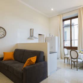 Studio for rent for €1,200 per month in Florence, Piazza Cesare Beccaria