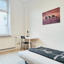 WG-Zimmer for rent for 360 € per month in Dortmund, Roonstraße