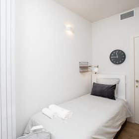 Private room for rent for €810 per month in Barcelona, Carrer de Los Castillejos