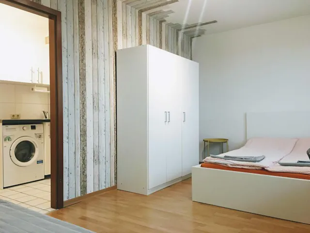1-Bedroom Apartment in Schwanenwall, Dortmund room image 1