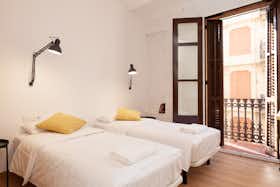Appartement te huur voor € 1.500 per maand in Barcelona, Carrer de Pizarro