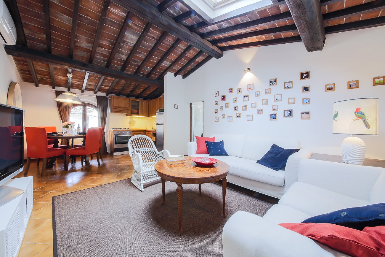 Apartment for rent for €1,600 per month in Florence, Via dei Macci