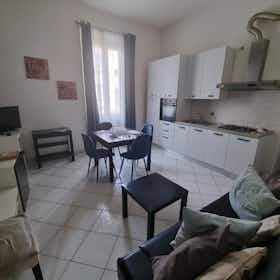 Shared room for rent for €285 per month in Florence, Via Senese