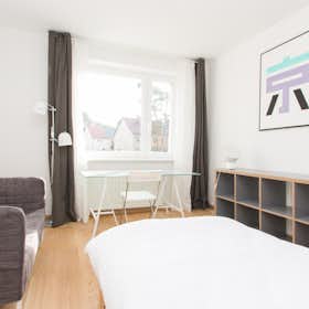 WG-Zimmer for rent for 620 € per month in Berlin, Neltestraße