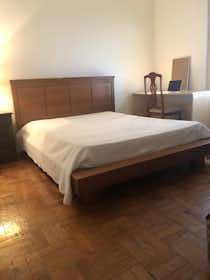 Private room for rent for €305 per month in Évora, Rua Henrique Pousão